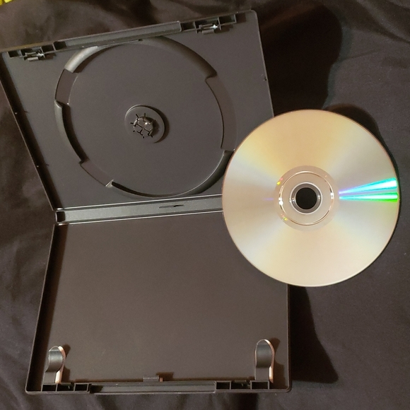 Multiple DVD's - Picture 3 of 16